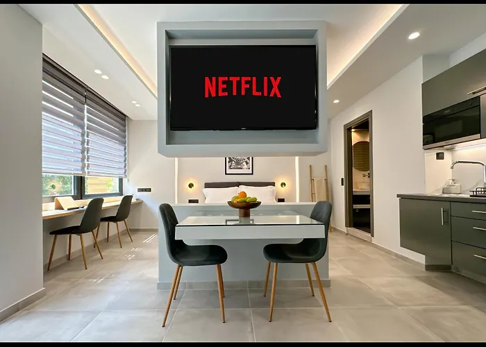 Luxury Downtown Apartment Α5